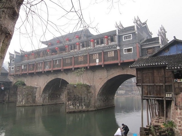 du lịch phượng hoàng cổ trấn 5